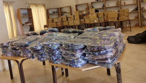 200 cartables scolaires pour les orphelins| Al Mobadara